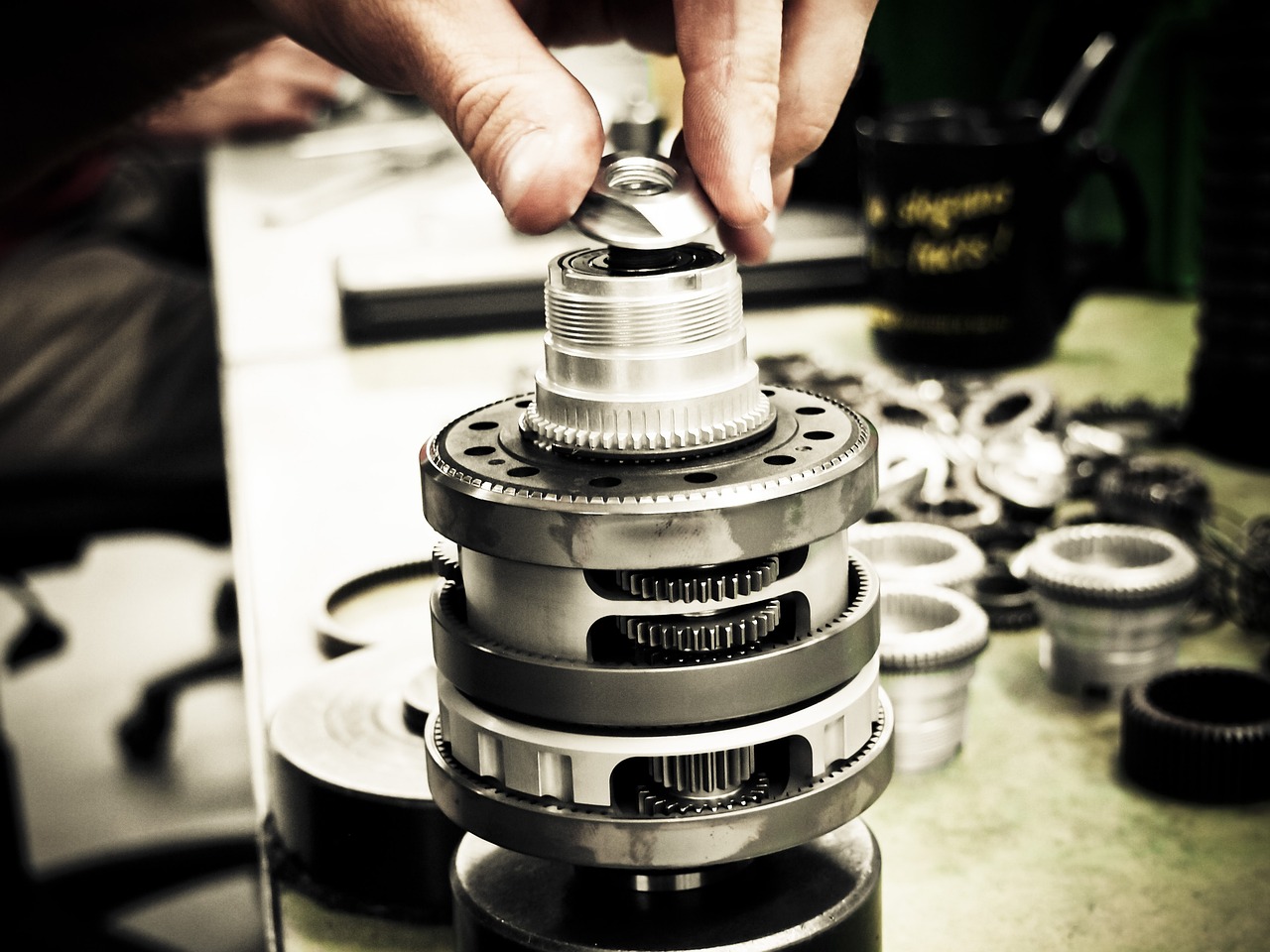 VX小号买卖：什么平台拉人玩游戏做代理