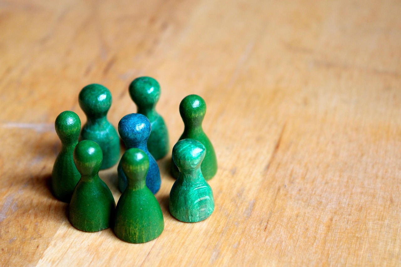 大量出售电话卡：清远公司税务代理平台